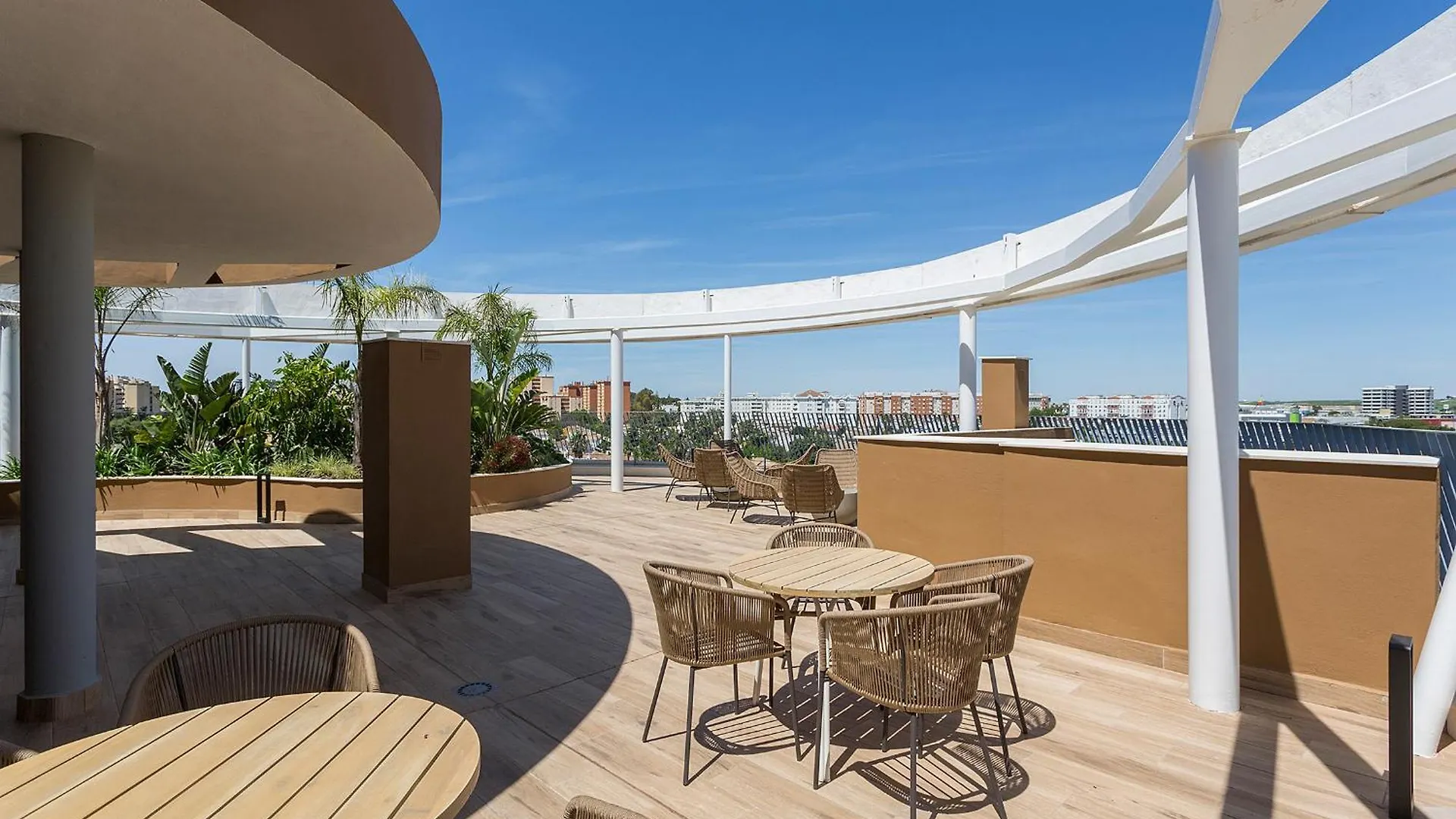 赫雷斯Sunset Vibes At Sky Garden Jerez公寓 0*, 赫雷斯